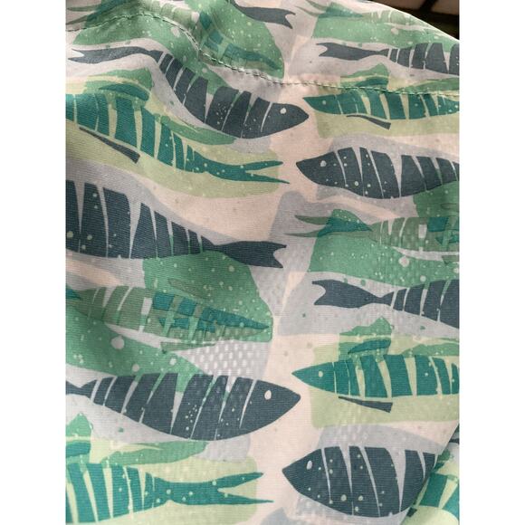 L.L. Bean Men's Green Graphic Print Shirt - Picture 4 of 4